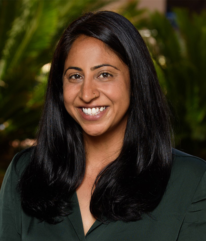 Samina Lutfeali Headshot