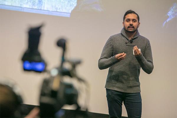 Doctoral Defence - Attend a Disseratation Professor in classroom