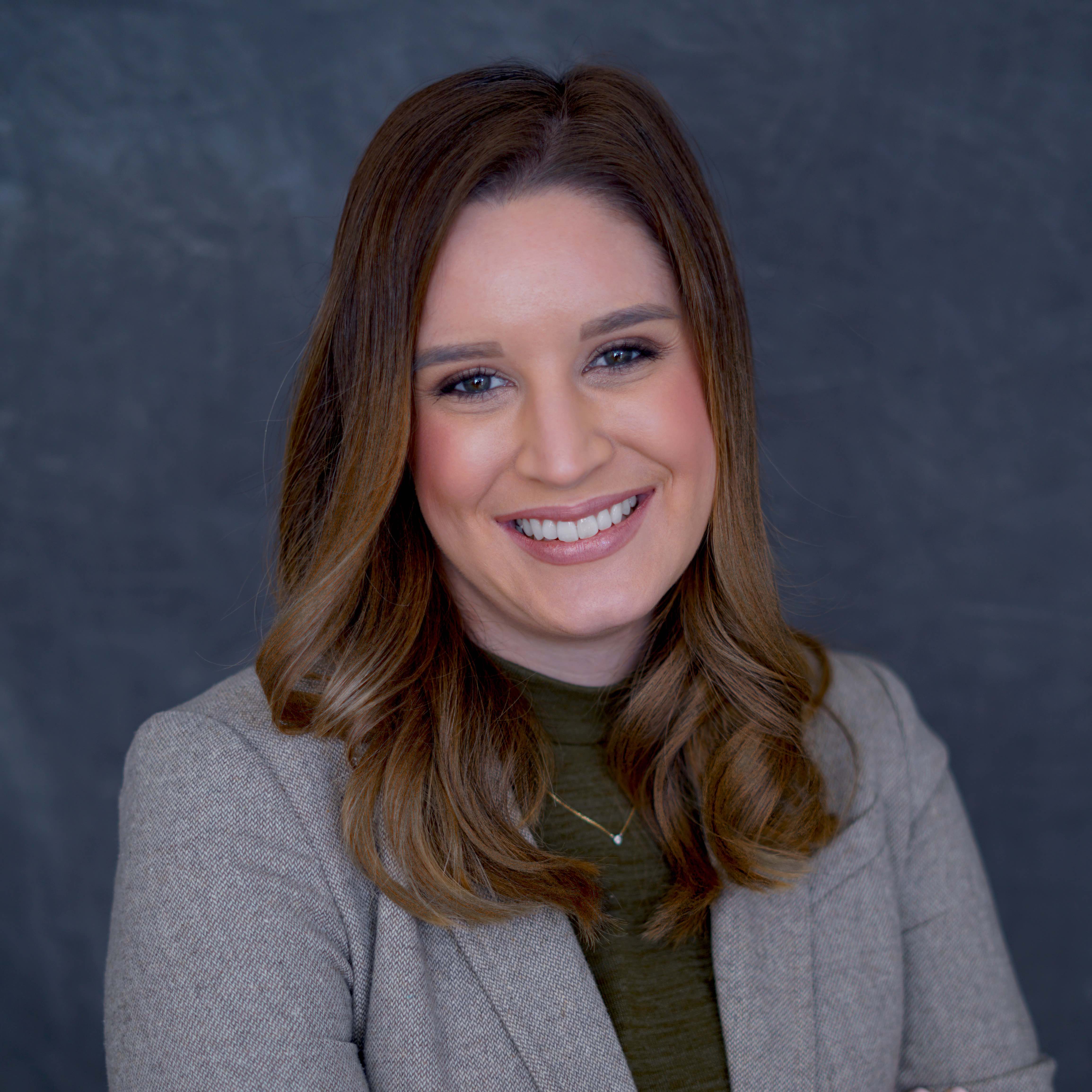 Brenda Hoffman Headshot