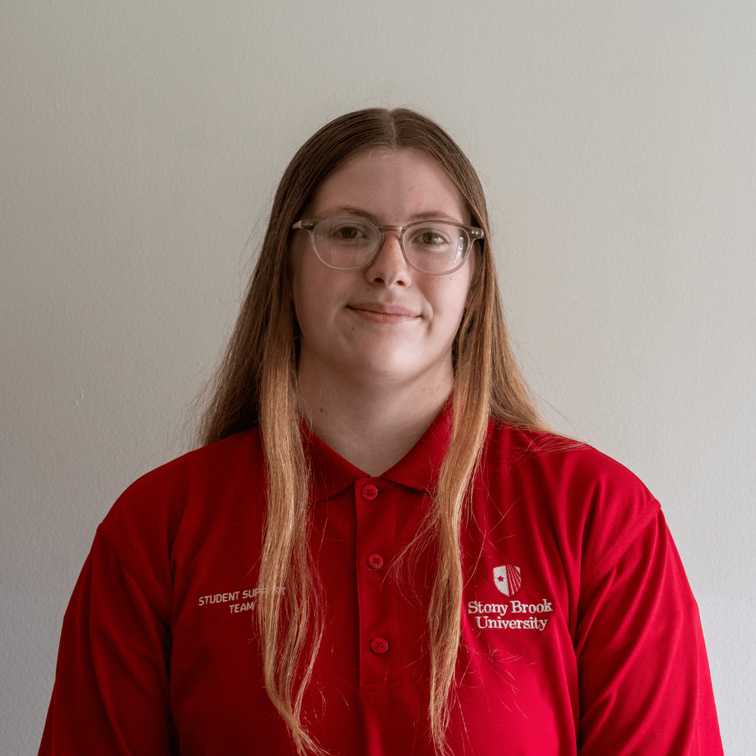 Photo of female student intern Erin